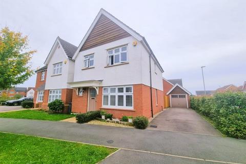 3 bedroom detached house for sale, Laverton Road, Leicester LE5