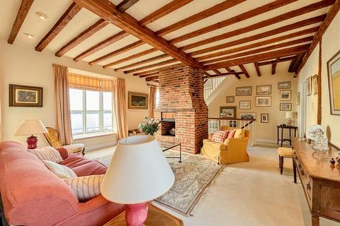 2 bedroom house for sale, The Quay, Burnham-On-Crouch