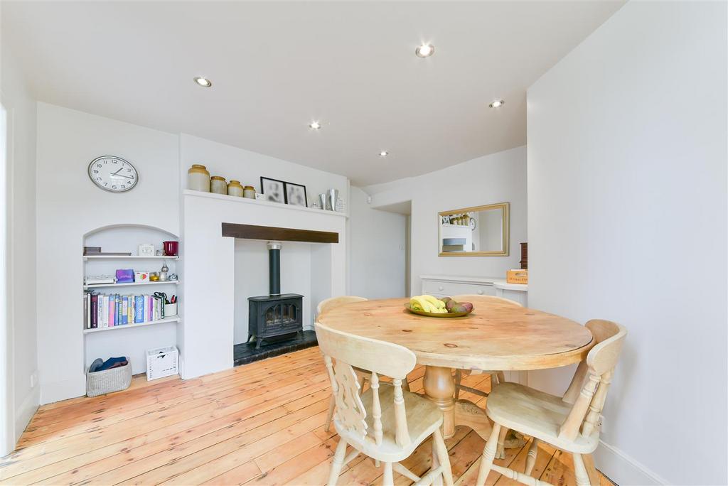 COOMBE LANE, 146-5-Edit.jpg