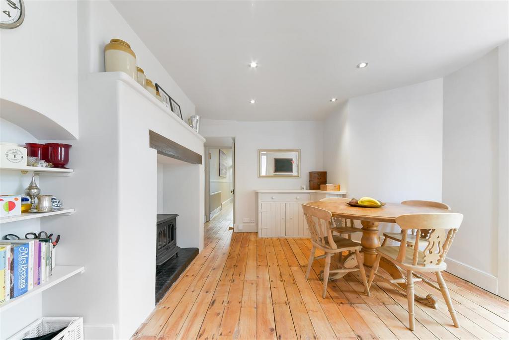 COOMBE LANE, 146-13.jpg