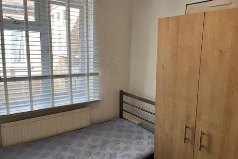 undefined, Victoria Road, Ruislip Manor HA4