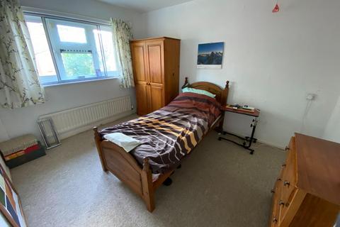 22 Lomas Close, Manchester, M19 1TE