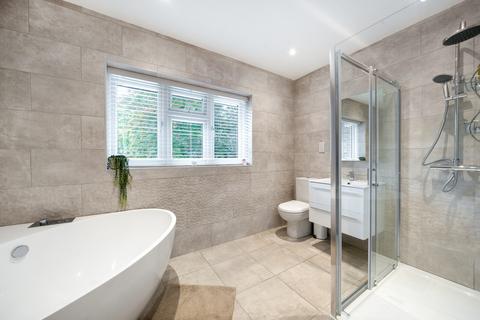 17 The Ridgeway, Fetcham, Leatherhead, KT22 9BA
