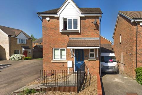 3 bedroom detached house to rent, Mariners Way, Kent DA11