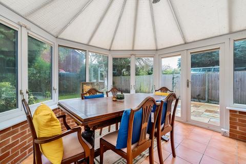 73 Gallys Road, Windsor, SL4 5QS
