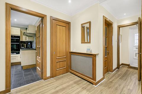 12 Booth Drive, Staines-upon-thames, TW18 1PR