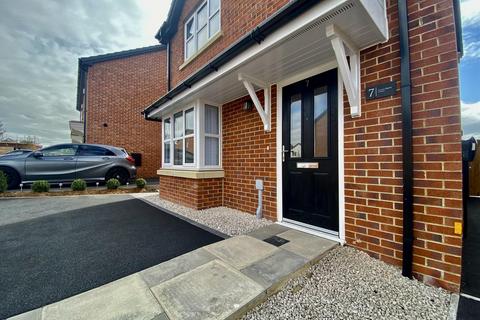 3 bedroom detached house to rent, Whins Brow Court, Thornton-Cleveleys FY5