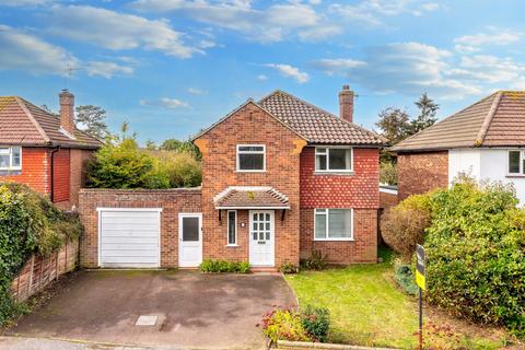 4 bedroom detached house for sale, Benhams Drive, Horley, Surrey, RH6