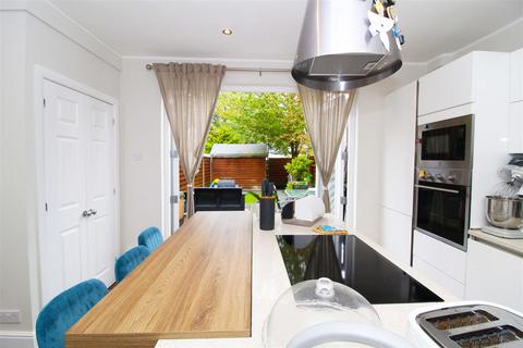 6 Pylbrook Road, Sutton, SM1 1QZ