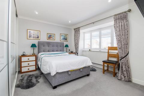 23 Ash Grove, Stanley, Wakefield, WF3 4JY