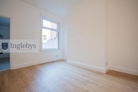 3 bedroom terraced house to rent, Oxford Street, Saltburn-By-The-Sea