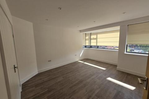 2 bedroom flat to rent, Gladstone Avenue, Wood Green, N22