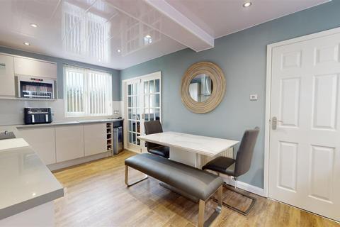 3 bedroom detached house for sale, Carr House Lane, Shelf, Halifax