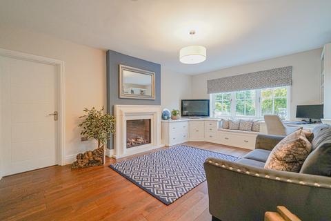 30 Blythe Way, Solihull, B91 3EY