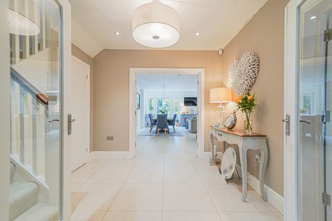 30 Blythe Way, Solihull, B91 3EY