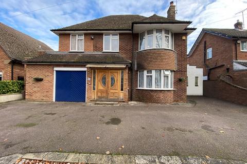 5 bedroom detached house for sale, Priory Road, Dunstable LU5