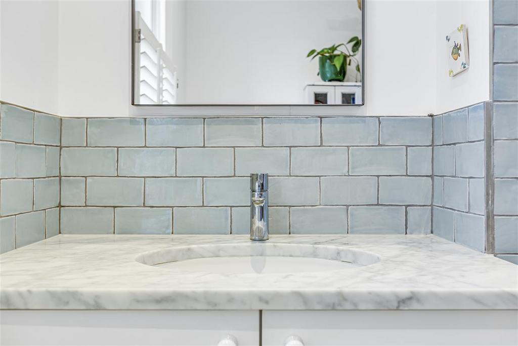 En Suite Bathroom