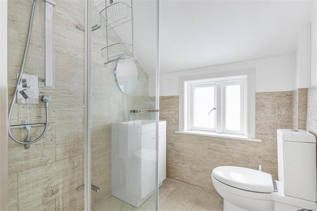 En Suite Bathroom