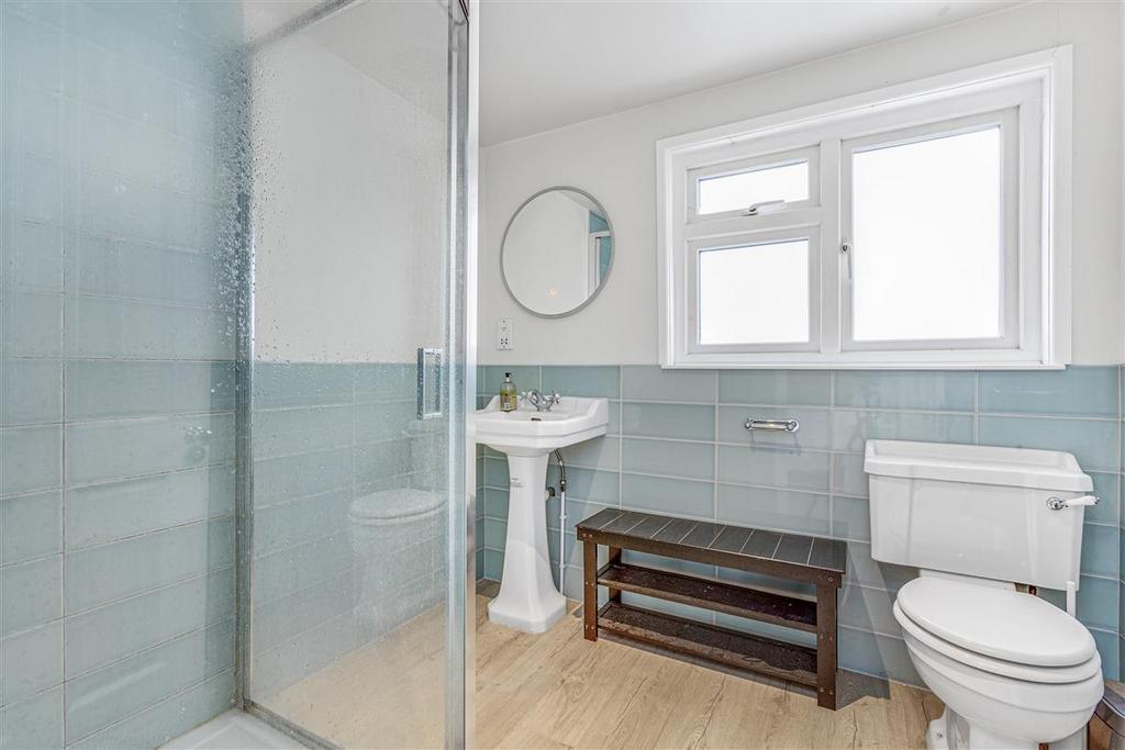 En Suite Bathroom