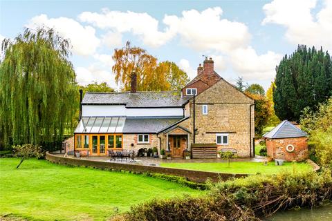 5 bedroom detached house for sale, Leckhampstead Road, Thornborough, Buckingham, Buckinghamshire, MK18