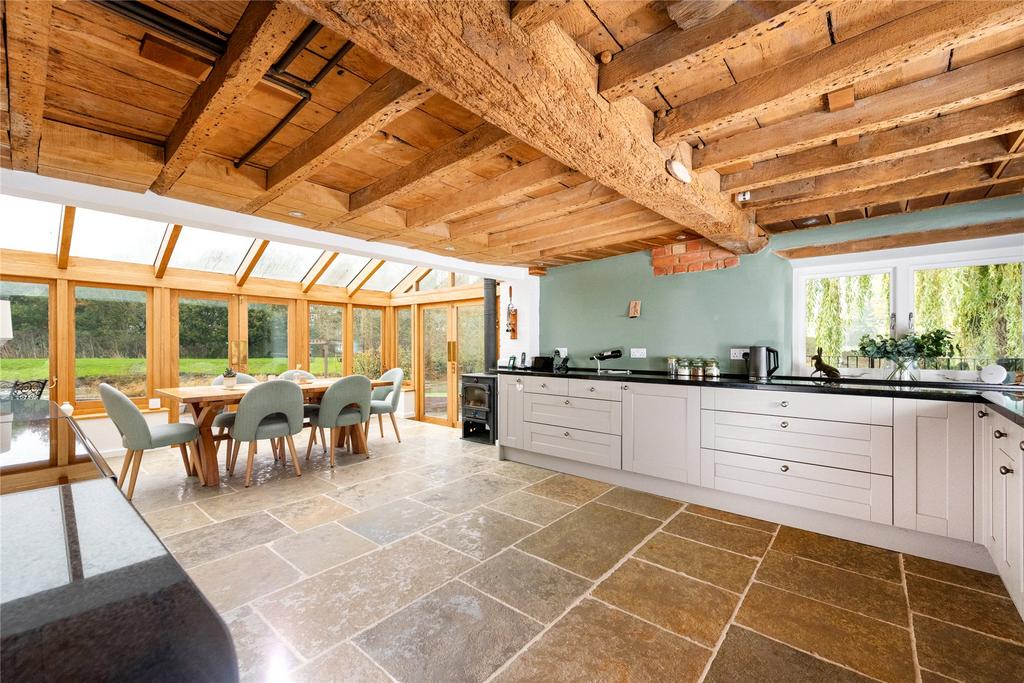 Kitchen/Breakfast