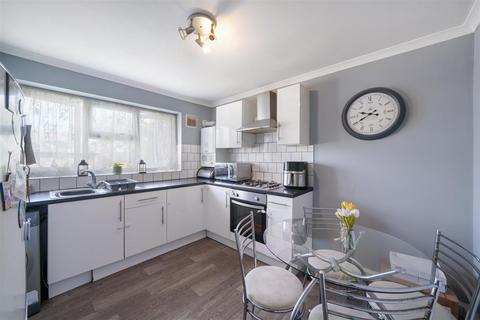 2 bedroom maisonette for sale, Elms Lane, Wembley