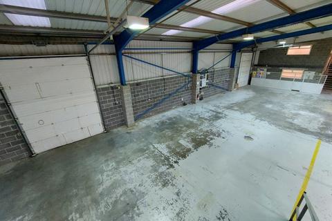 Industrial unit to rent, Eakring Road, Newark NG22