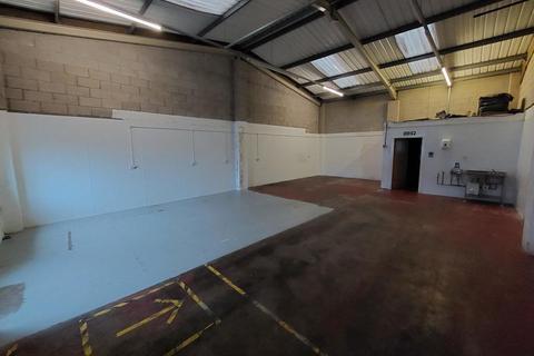 Industrial unit to rent, Beacon Court, Newark NG22