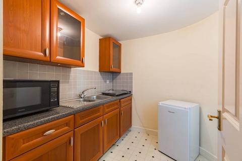 1 bedroom flat to rent, Osier Crescent, Muswell Hill, London, N10