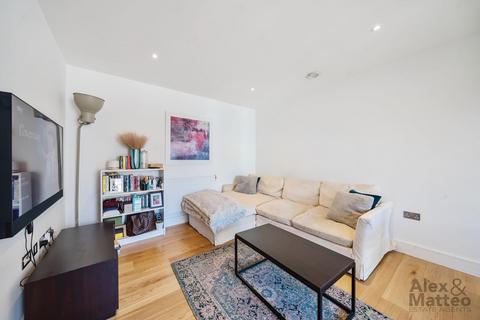 1 bedroom flat for sale, Winchester Square, Surrey Quays, SE8