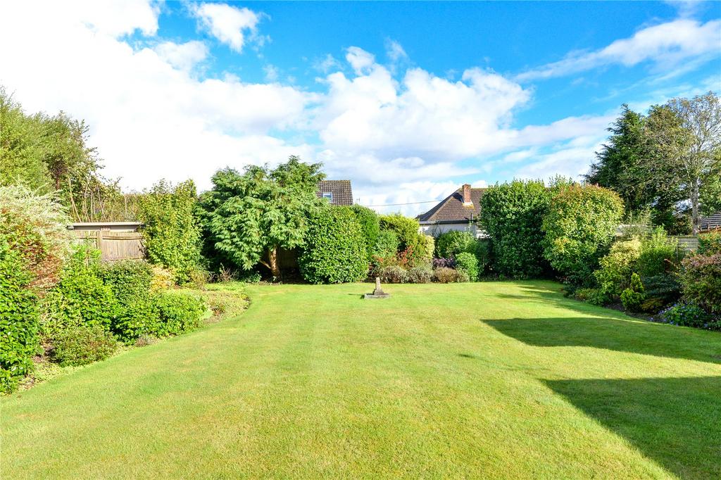 Stem Lane, New Milton, Hampshire, BH25 3 bed bungalow for sale £429,500