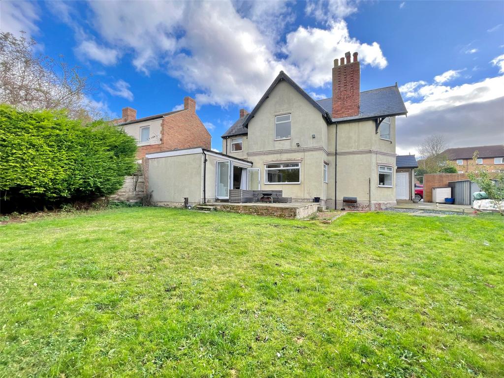 John Street, HoughtonLeSpring... 3 bed detached house for sale £195,000
