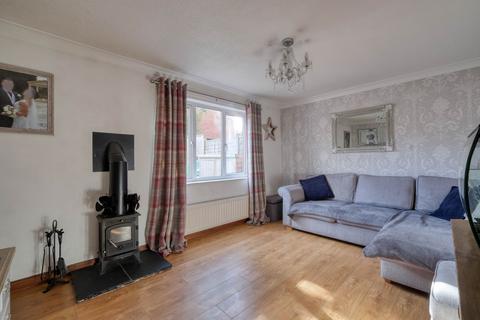 3 bedroom terraced house for sale, Kinlet Close, Winyates East, Redditch B98 0PN