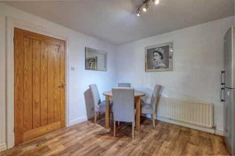 3 bedroom terraced house for sale, Kinlet Close, Winyates East, Redditch B98 0PN