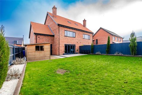 4 bedroom semi-detached house for sale, The Green, Waltham, Grimsby, DN37