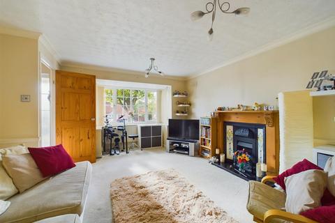 9 Boyce Gardens, Nottingham, NG3 3FB
