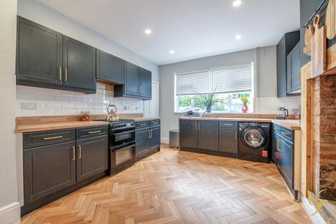 222 Hylton Road, Worcester, WR2 5LA
