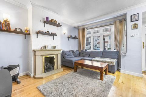 2 bedroom terraced house for sale, Cranford Avenue, Staines-upon-Thames, Surrey, TW19