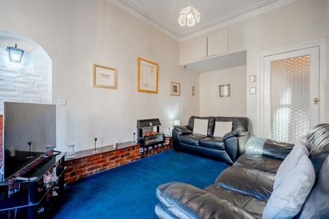 1 bedroom flat for sale, Bowman Street, Flat 2/2, Govanhill, Glasgow, G42 8LG