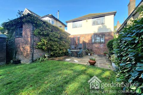 4 bedroom detached house for sale, Brackendale Road, Bournemouth BH8