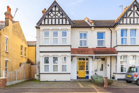 4 bedroom semi-detached house for sale, ELDERTON ROAD, Westcliff-On-Sea