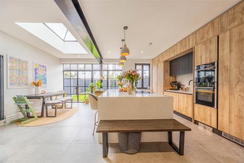 21 Elderton Road, Westcliff-on-sea, SS0 8AG