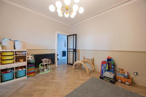 21 Elderton Road, Westcliff-on-sea, SS0 8AG