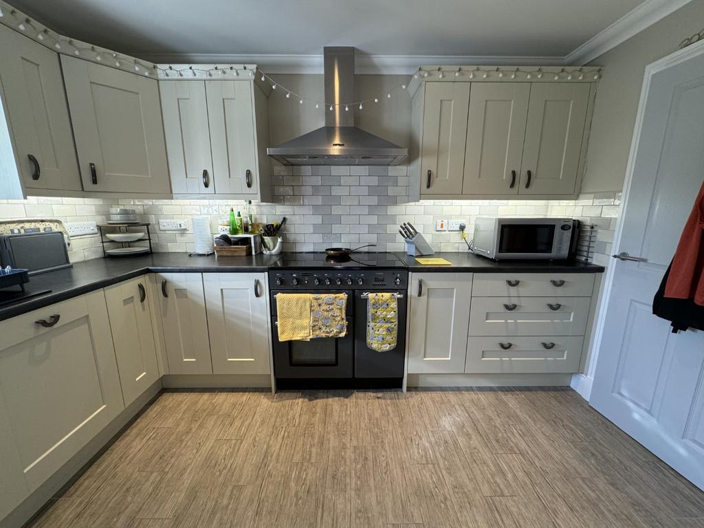 Open Plan Kitchen and Dining Room