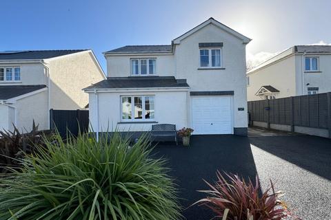 3 bedroom detached house for sale, Cross Inn , Near New Quay , SA44