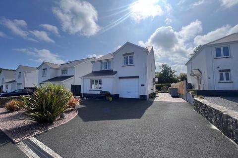 3 bedroom detached house for sale, Cross Inn , Near New Quay , SA44