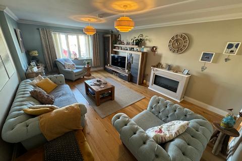 3 bedroom detached house for sale, Cross Inn , Near New Quay , SA44
