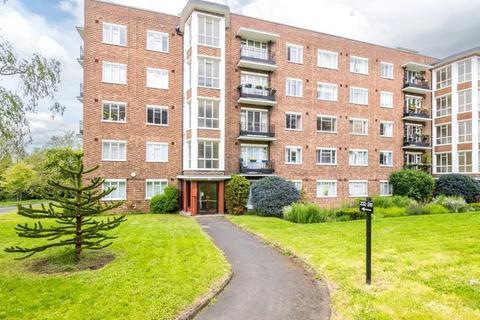 3 bedroom apartment for sale, Flat 237 Ruskin Park House, Champion Hill, Camberwell, London, SE5 8TG