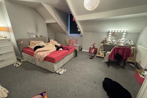 6 bedroom terraced house to rent, Cliff Mount, Leeds, West Yorkshire, LS6