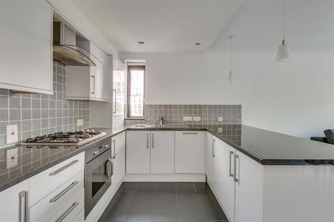 1 bedroom flat to rent, Tudor House, Windsor Way, Brook Green, W14